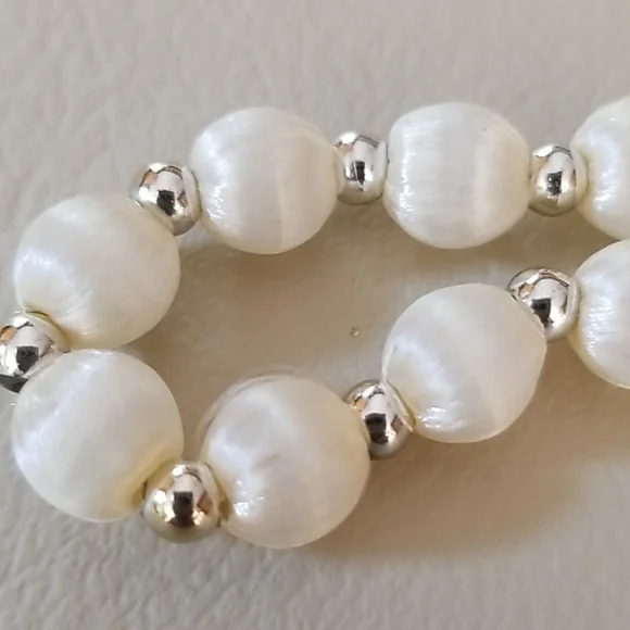 Vintage 12 Piece Jewelry Lot Necklaces Earrings Trifari LC - Picture 15 of 16